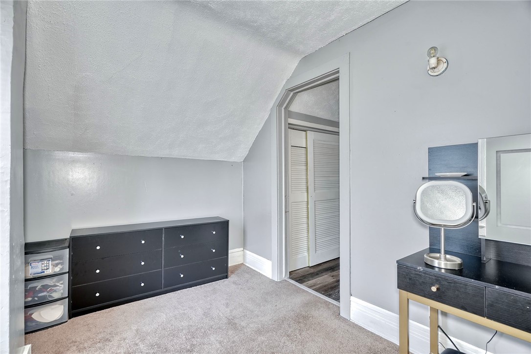 528 Post Avenue Rochester, NY 14619 - Photo 12 of 24