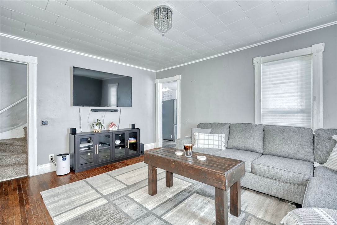 528 Post Avenue Rochester, NY 14619 - Photo 5 of 24