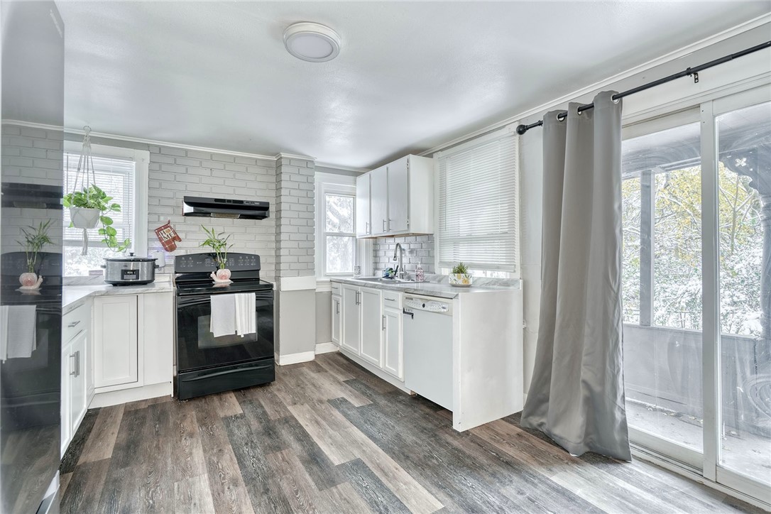 528 Post Avenue Rochester, NY 14619 - Photo 9 of 24