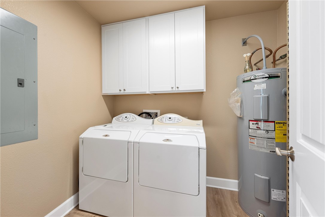 1748 Downsville Road Robinson, TX 76706 - Photo 54 of 65 a utility room with dryer and washer