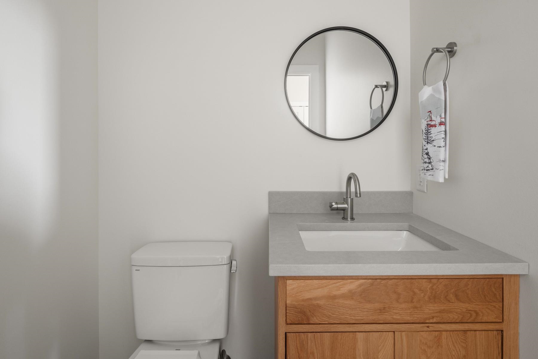 3148 Mountain Road, Unit B Stowe, VT 05672 - Photo 21 of 60