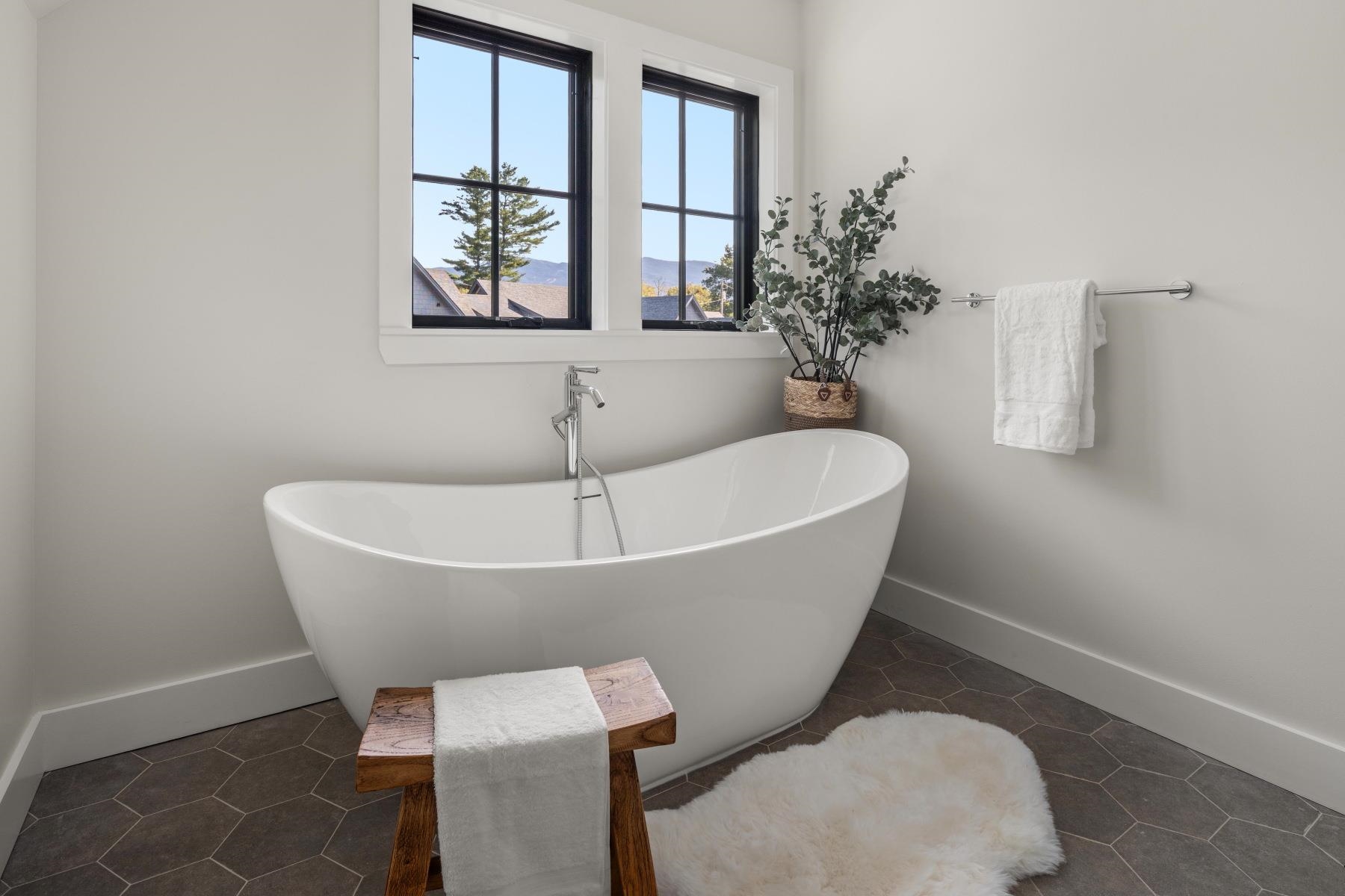 3148 Mountain Road, Unit B Stowe, VT 05672 - Photo 32 of 60