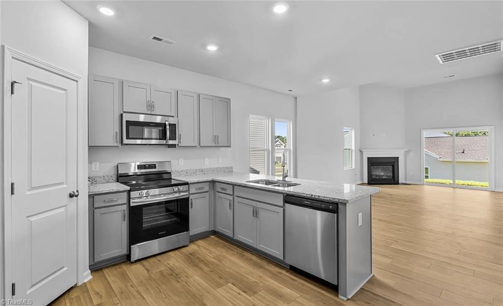 516 Raspberry Hl Drive Winston-Salem, NC 27106 - Photo 6 of 22 Gallery Image 6