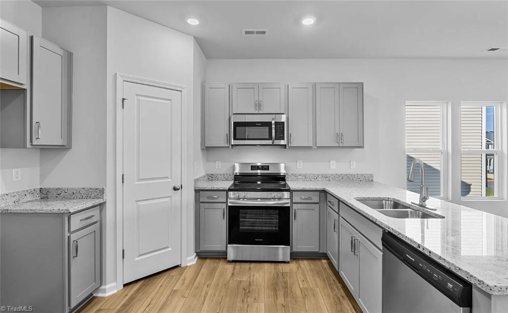 516 Raspberry Hl Drive Winston-Salem, NC 27106 - Photo 7 of 22 Gallery Image 7