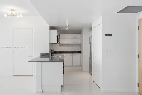 $490,000 | 350 South Miami Avenue, Unit 1903, Miami, FL 33130