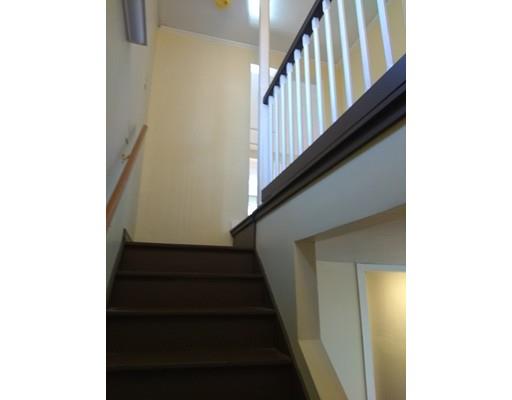 31 Echo Road Brimfield, MA 01010 - Photo 16 of 26 a view of entryway