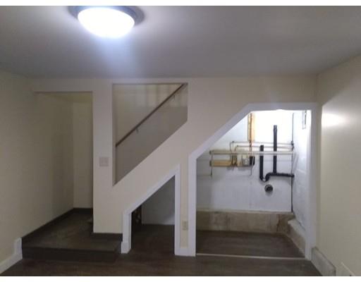 31 Echo Road Brimfield, MA 01010 - Photo 18 of 26 a view of entryway and hall