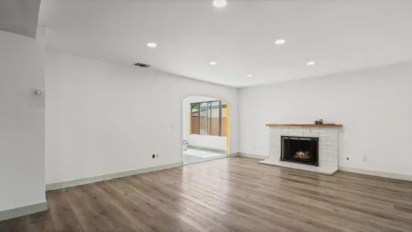 $4,275 | 1695 Kenora Drive, Escondido, CA 92027