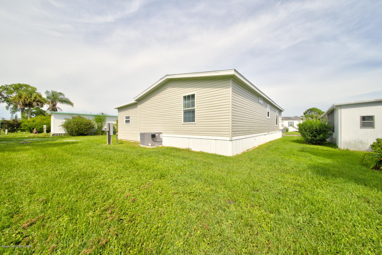 1256 Shell Court Northeast Palm Bay, FL 32907 - Photo 38 of 40 back of house right