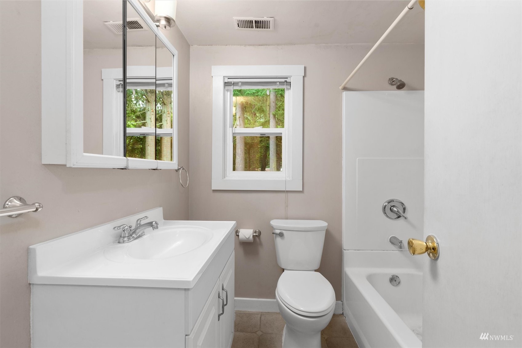 177 South Normandy Road Burien, WA 98148 - Photo 12 of 30 Gallery Image 12