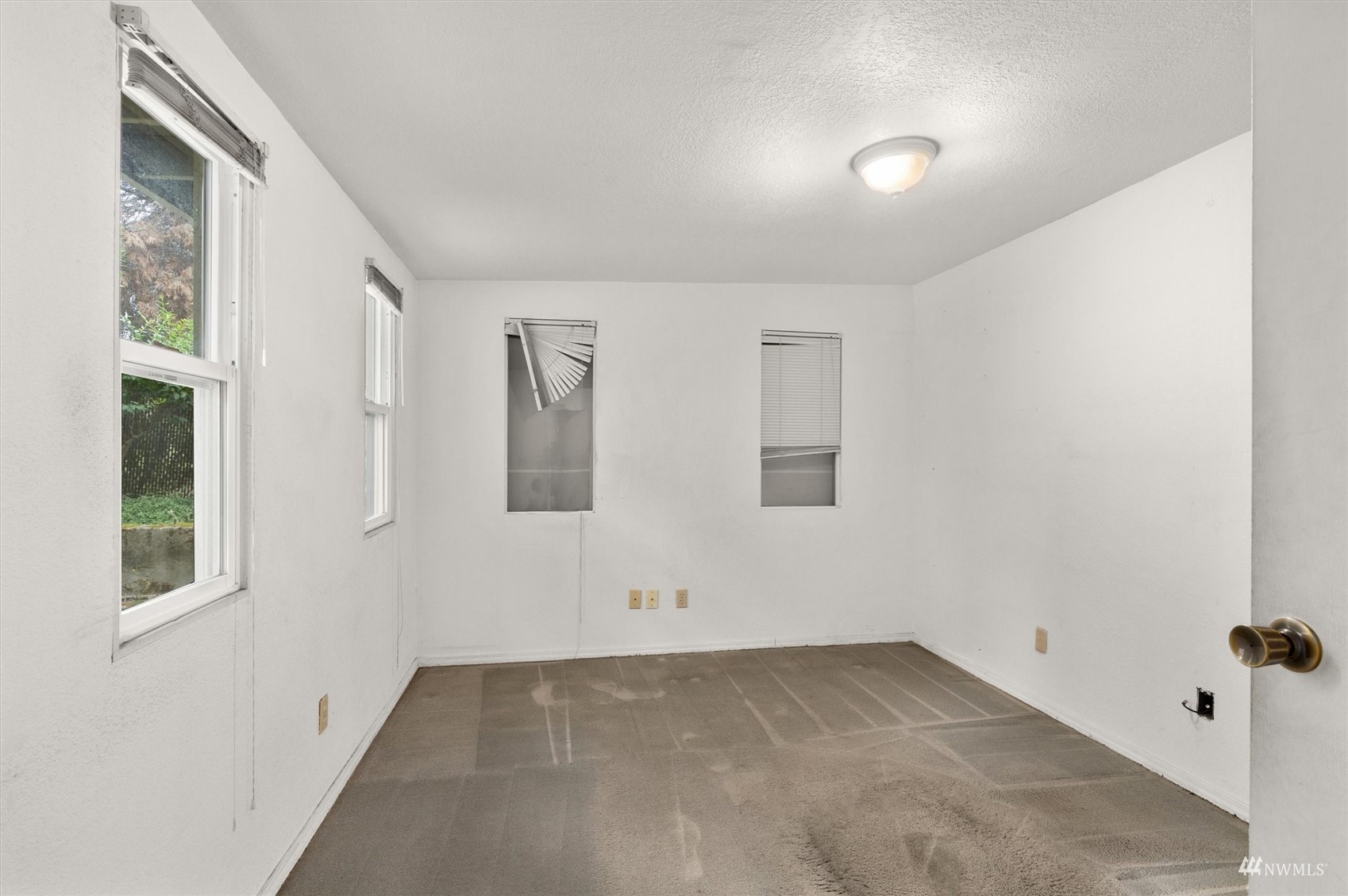 177 South Normandy Road Burien, WA 98148 - Photo 17 of 30 Gallery Image 17