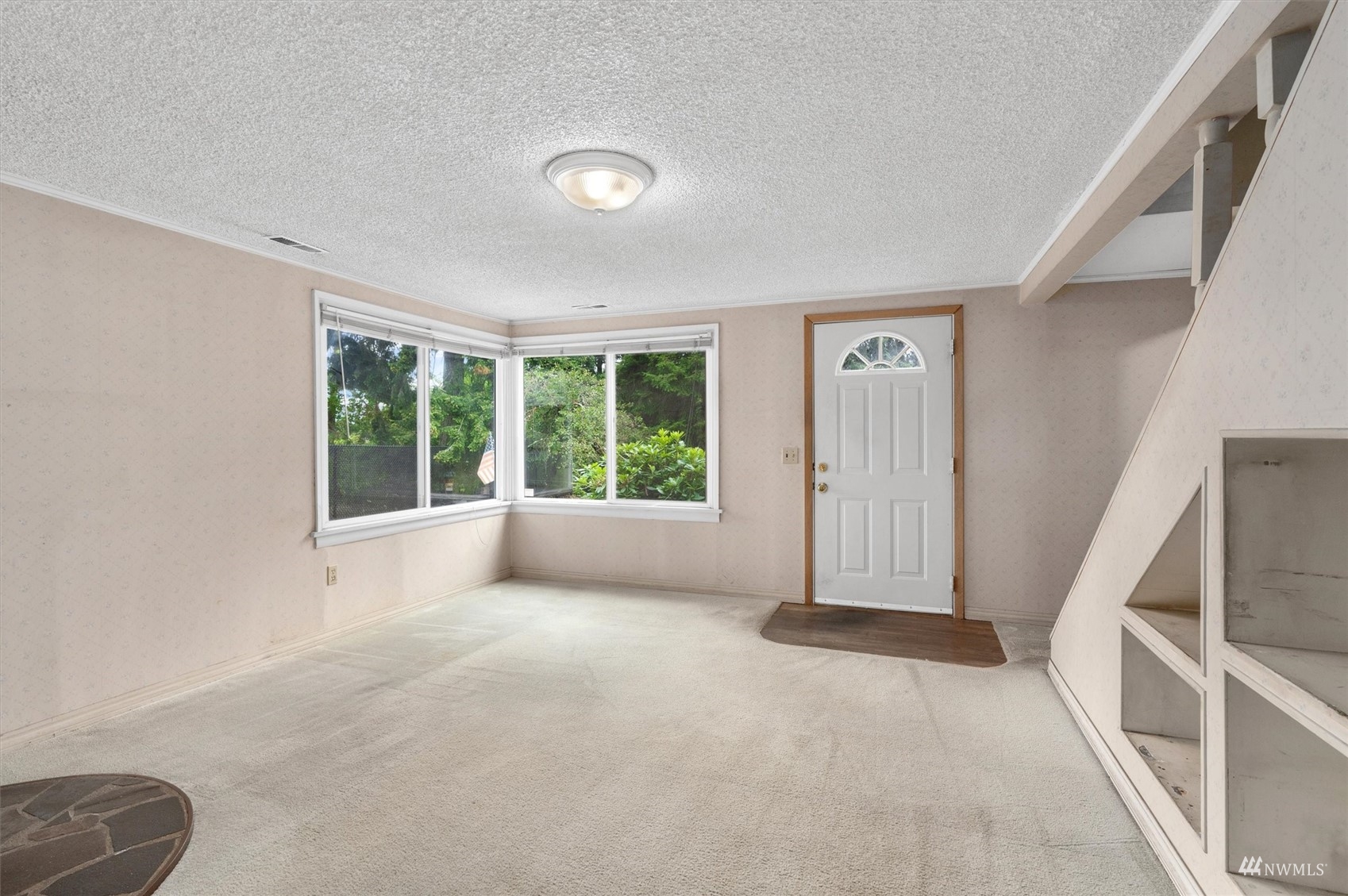 177 South Normandy Road Burien, WA 98148 - Photo 3 of 30 Gallery Image 3