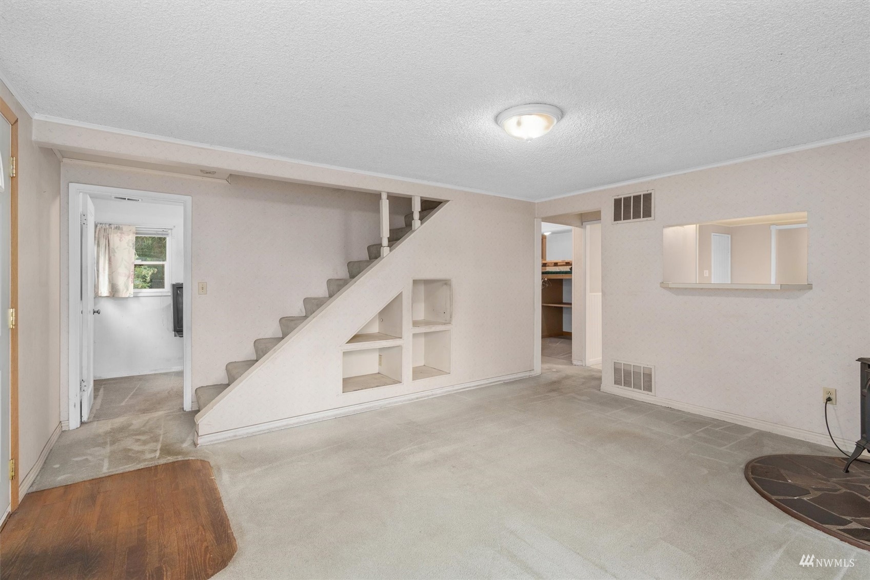 177 South Normandy Road Burien, WA 98148 - Photo 4 of 30 Gallery Image 4