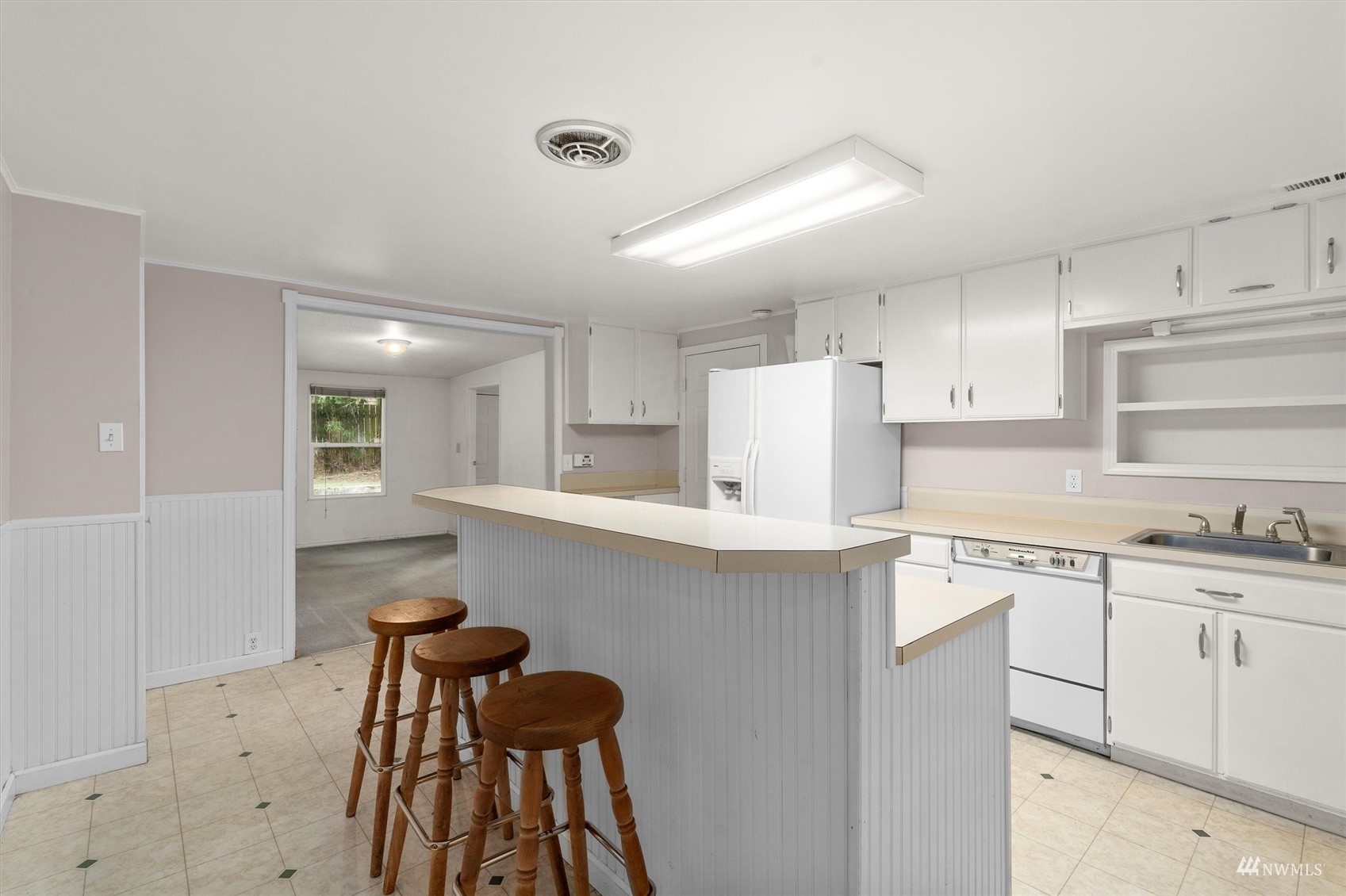 177 South Normandy Road Burien, WA 98148 - Photo 6 of 30 Gallery Image 6