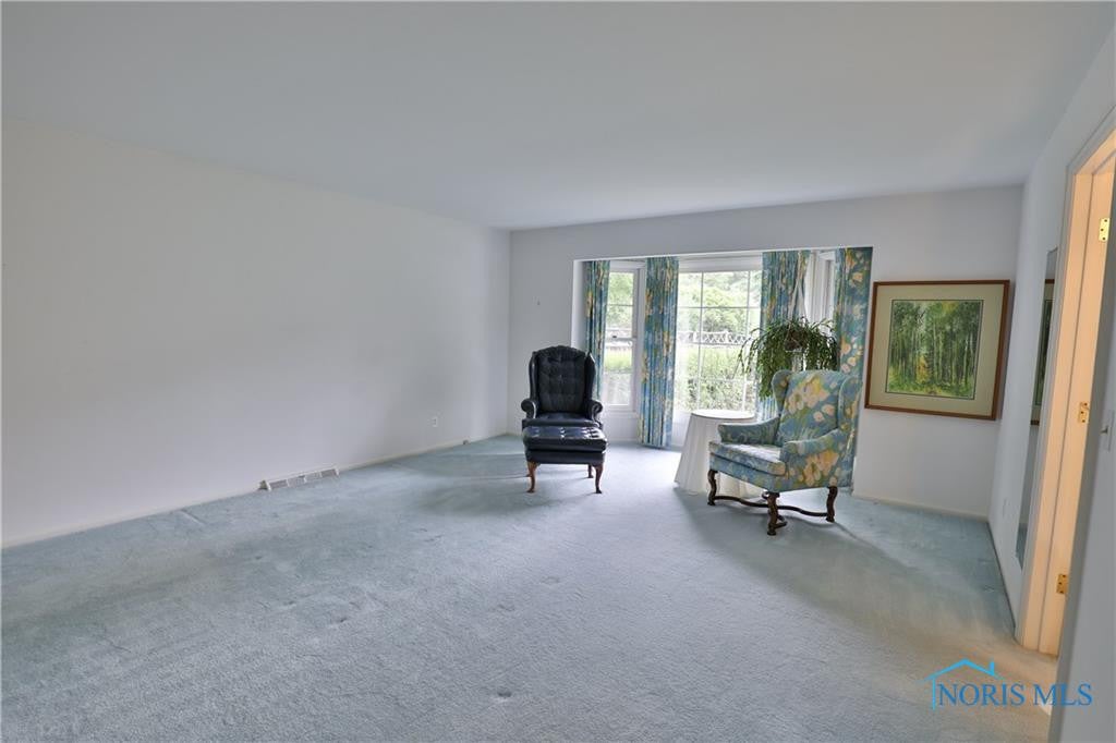 5274 Cambrian Road Toledo, OH 43623 - Photo 14 of 26 Gallery Image 14