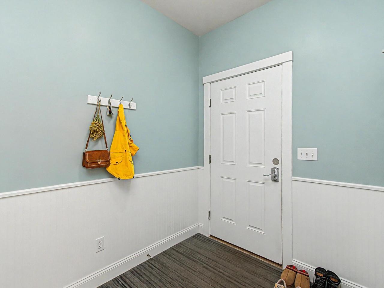 123 South Jefferson Road South Burlington, VT 05403 - Photo 19 of 35