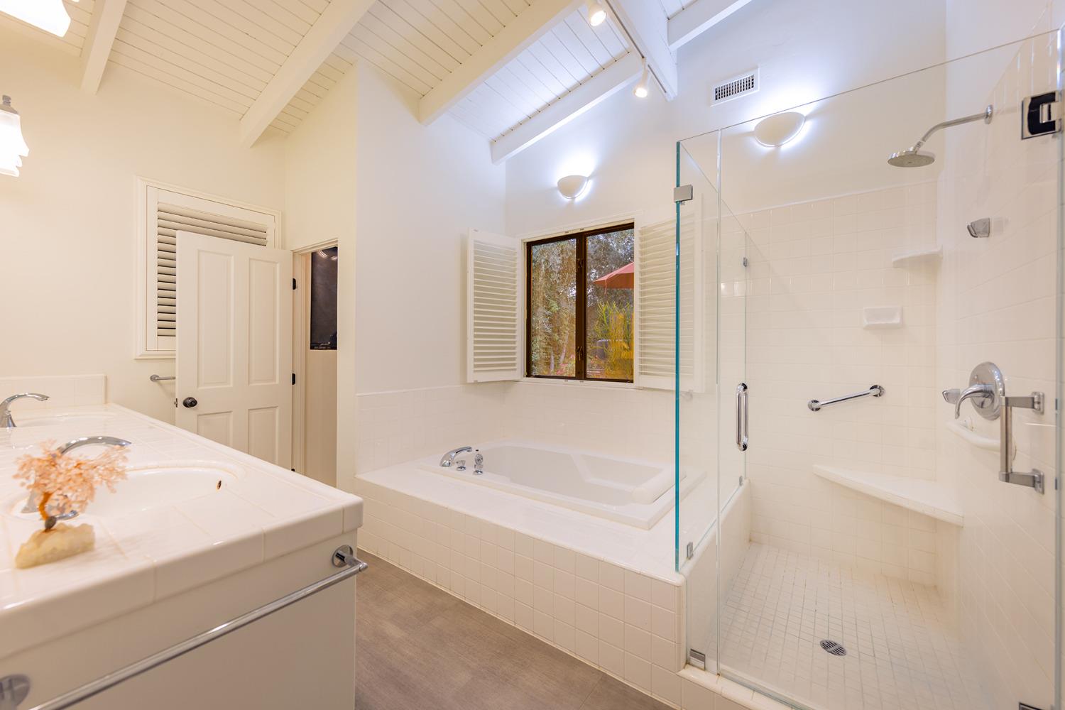 276 Running Ridge Trail Ojai, CA 93023 - Photo 18 of 31 a bathroom with a tub sink and mirror