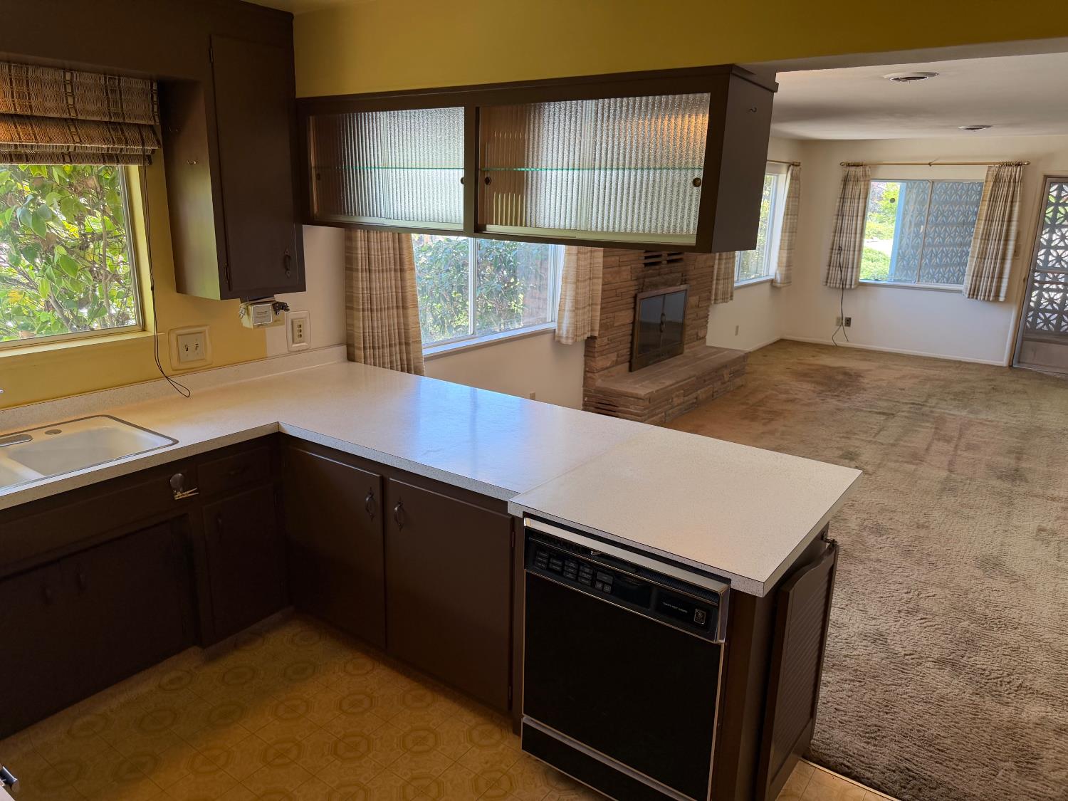 231 Boarman Street Jackson, CA 95642 - Photo 24 of 65 Kitchen to front door
