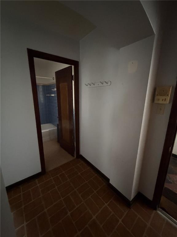 5839 Darlington Road, Unit 1 Pittsburgh, PA 15217 - Photo 5 of 18 a view of a hallway