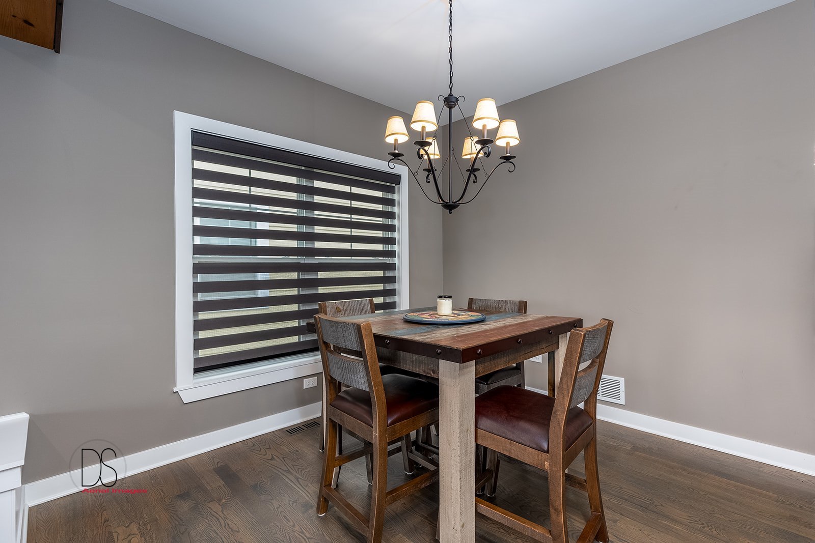 14 Waterside Way Ottawa, IL 61350 - Photo 19 of 36 a view of a dining room with furniture a chandelier and wooden floor