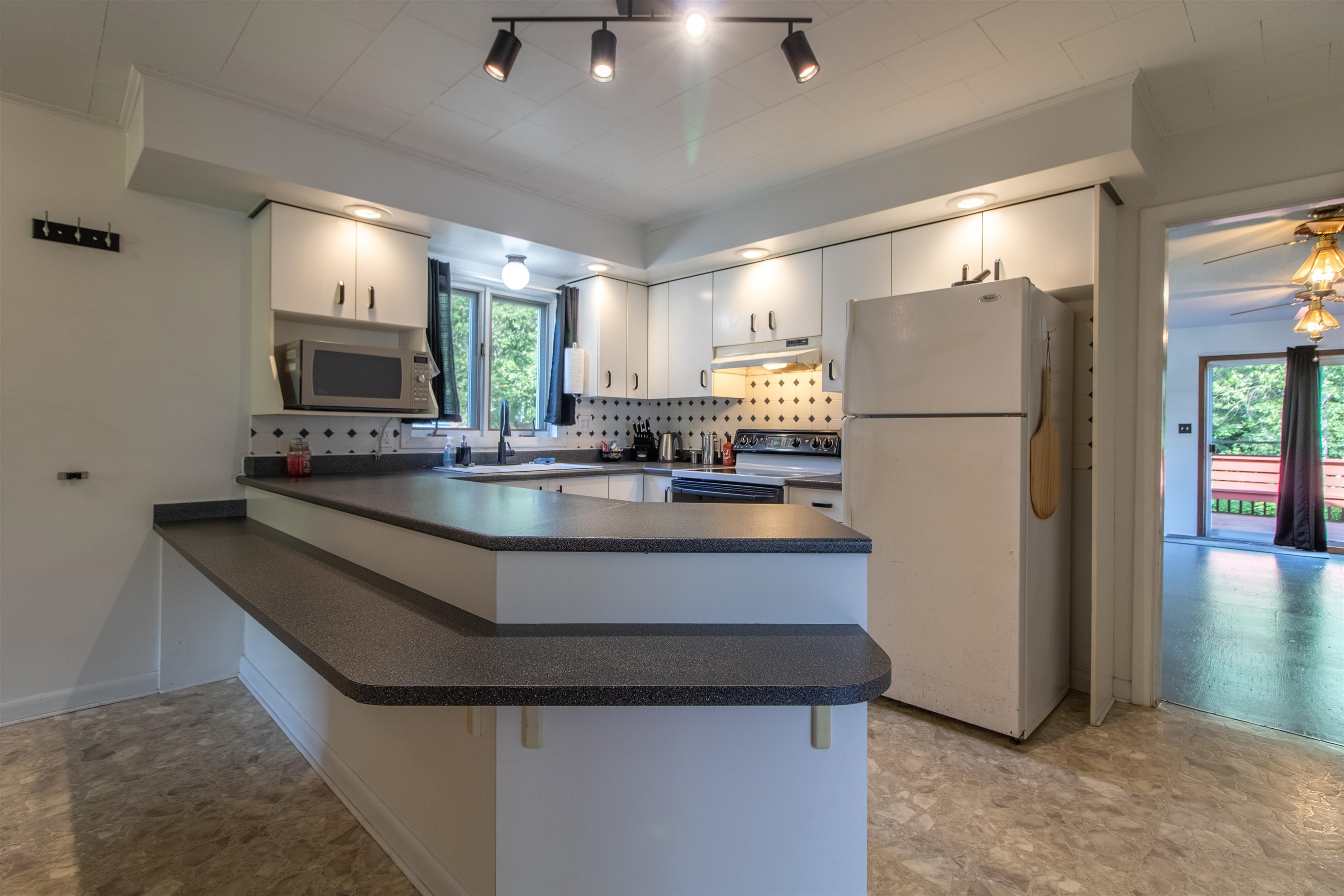 67 Elm Street Troy, VT 05859 - Photo 4 of 52