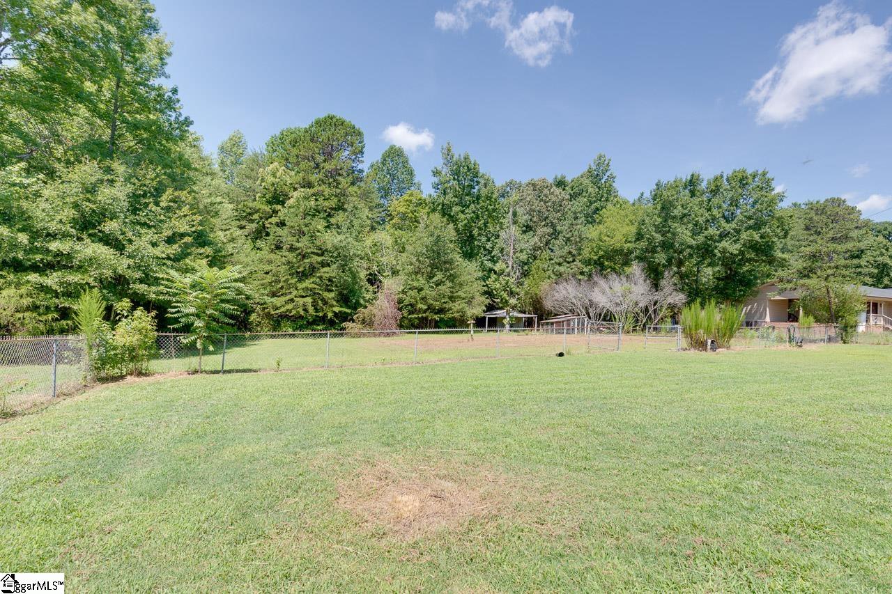 725 Arnold Branch Road Woodruff, SC 29388 - Photo 4 of 11
