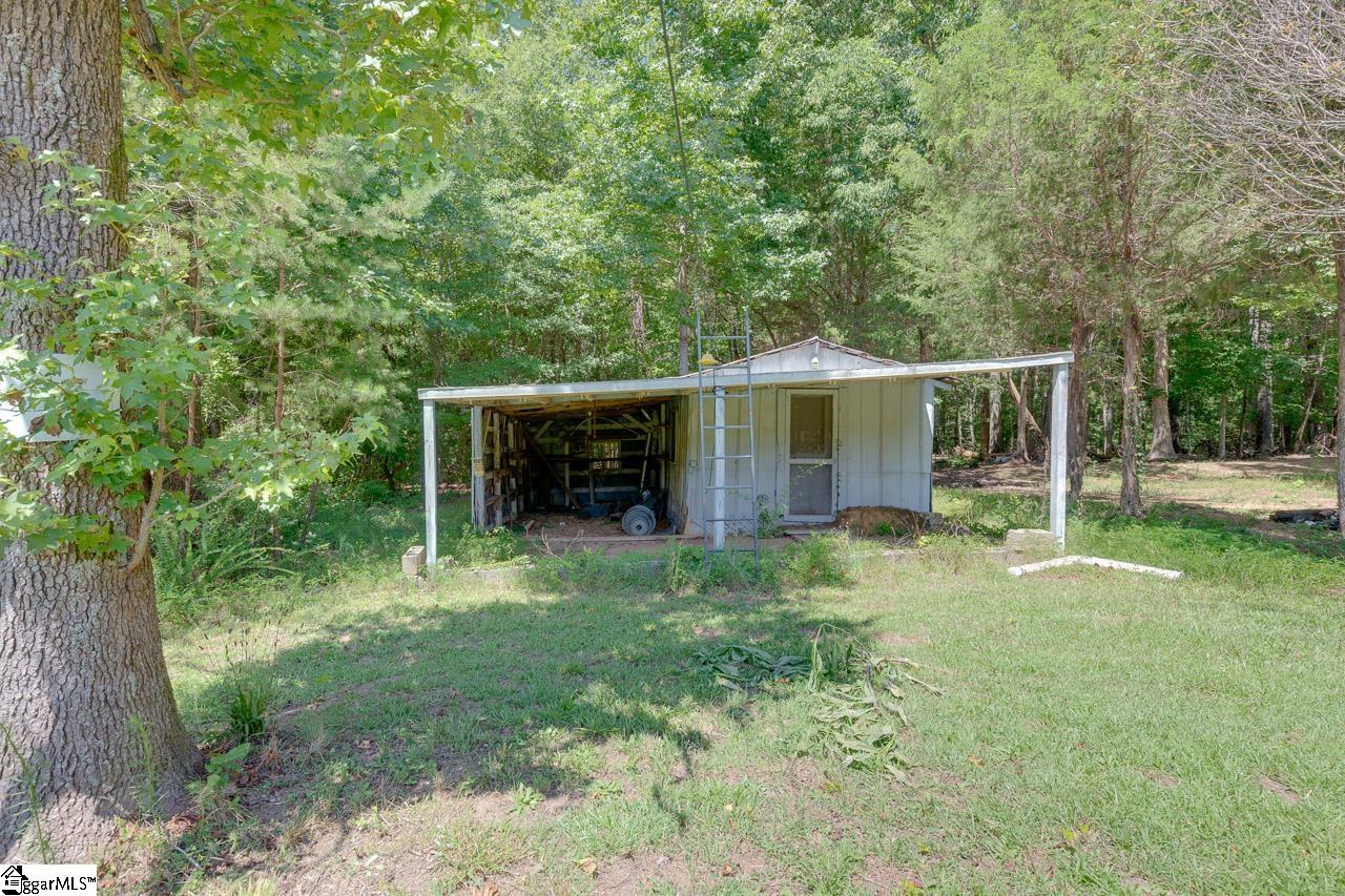 725 Arnold Branch Road Woodruff, SC 29388 - Photo 8 of 11
