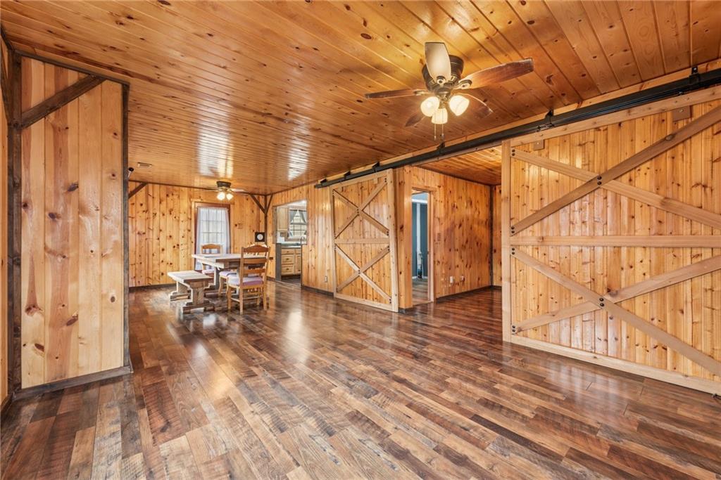 500 North Eighty Eight Road Carmichaels, PA 15320 - Photo 5 of 22 Living/dining