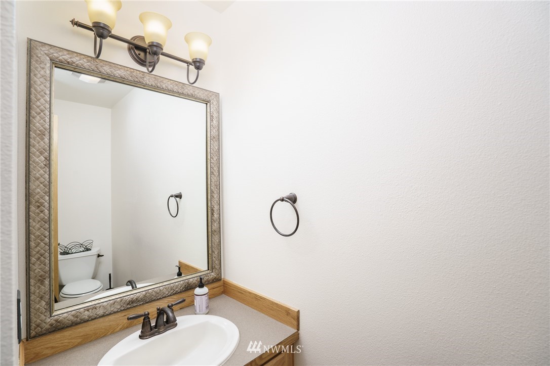 2219 Riley Road Mount Vernon, WA 98274 - Photo 12 of 28 Gallery Image 12