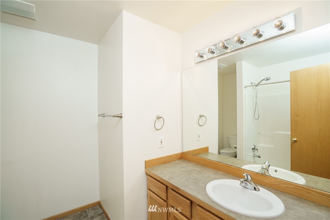 2219 Riley Road Mount Vernon, WA 98274 - Photo 15 of 28 Gallery Image 15