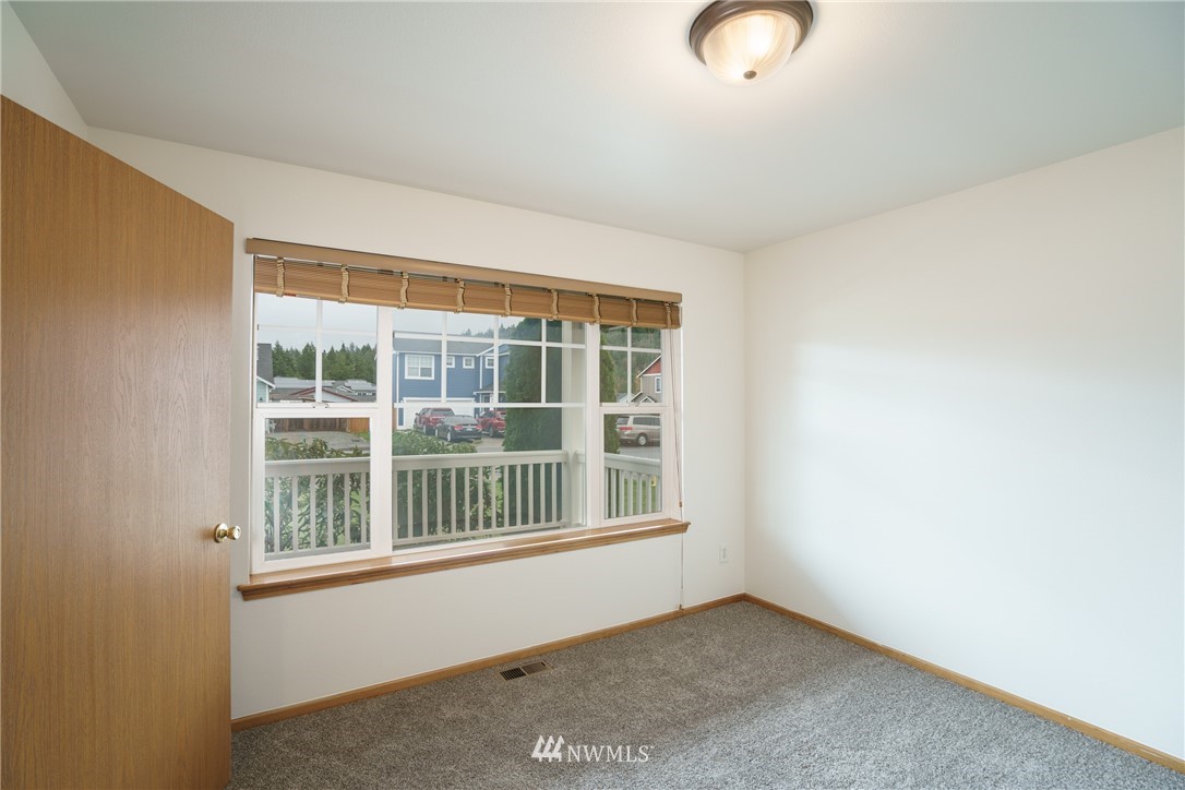 2219 Riley Road Mount Vernon, WA 98274 - Photo 10 of 28 Gallery Image 10