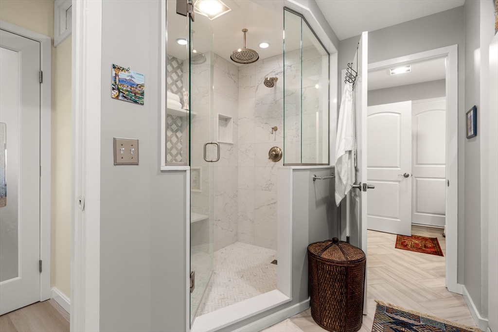 1 Seal Harbor Road, Unit 300 Winthrop, MA 02152 - Photo 16 of 39