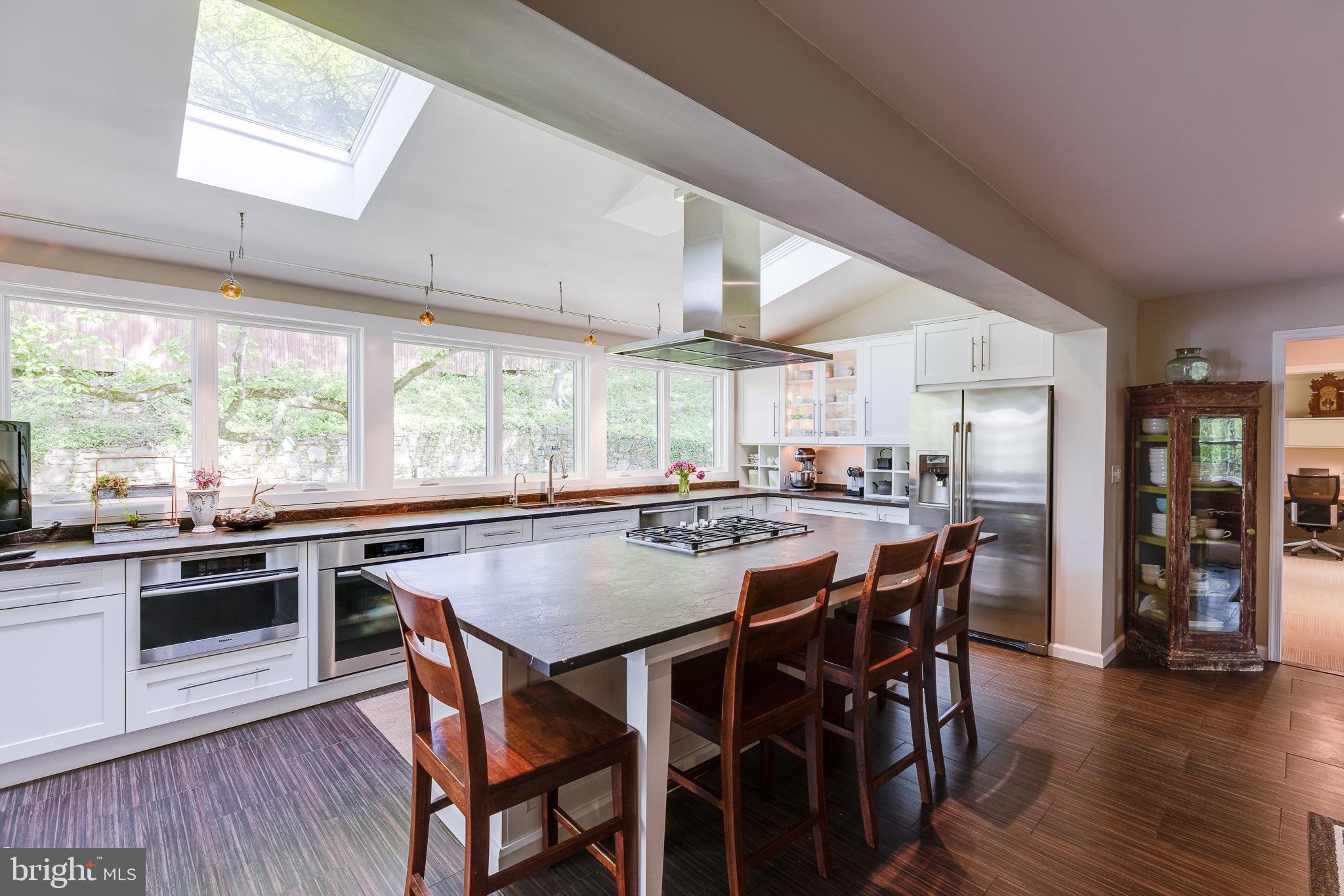 2015 Stone Ridge Lane Villanova, PA 19085 - Photo 17 of 67 Eat In Kitchen