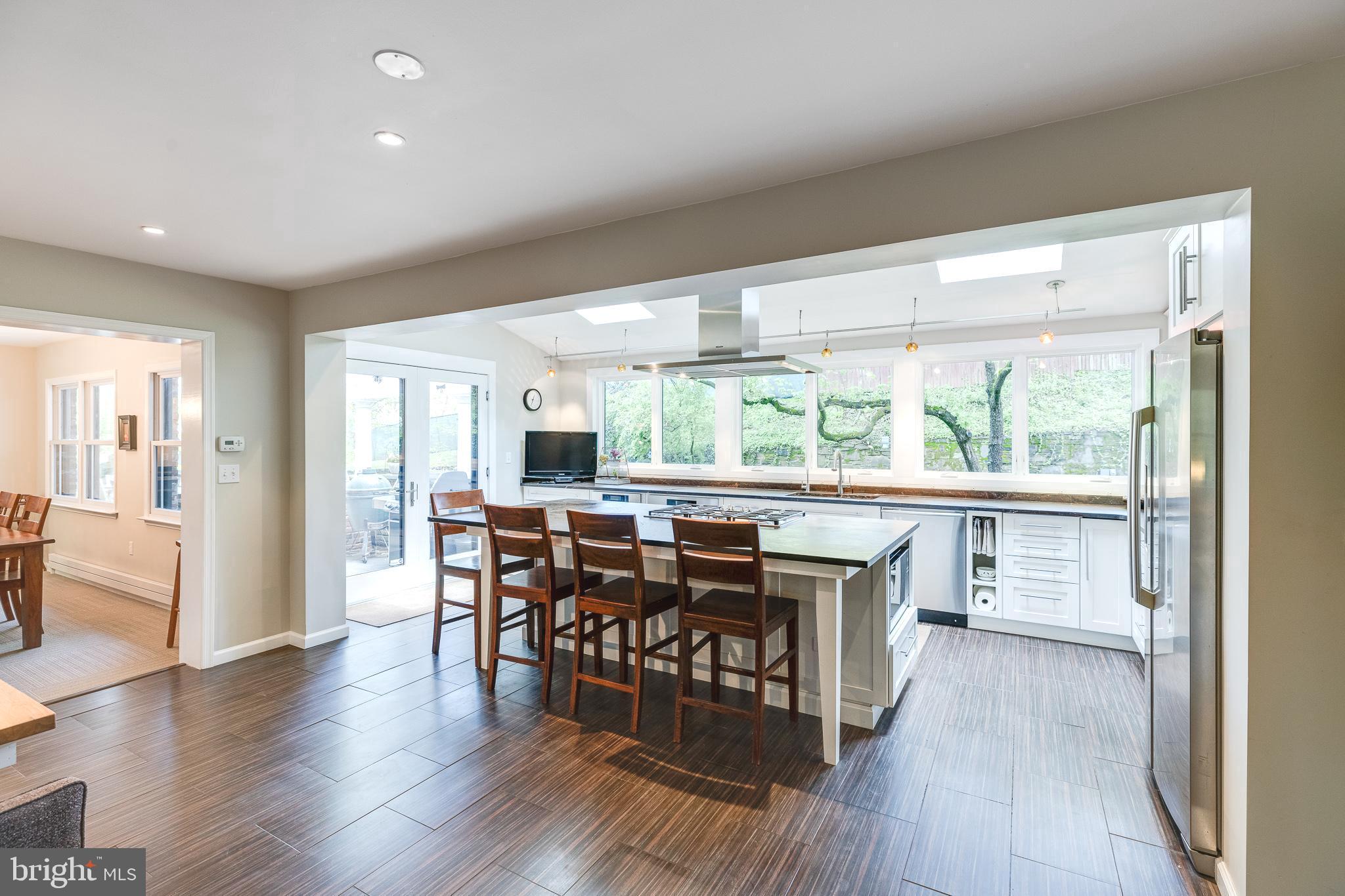 2015 Stone Ridge Lane Villanova, PA 19085 - Photo 22 of 67 Kitchen w Leathered Granite counter