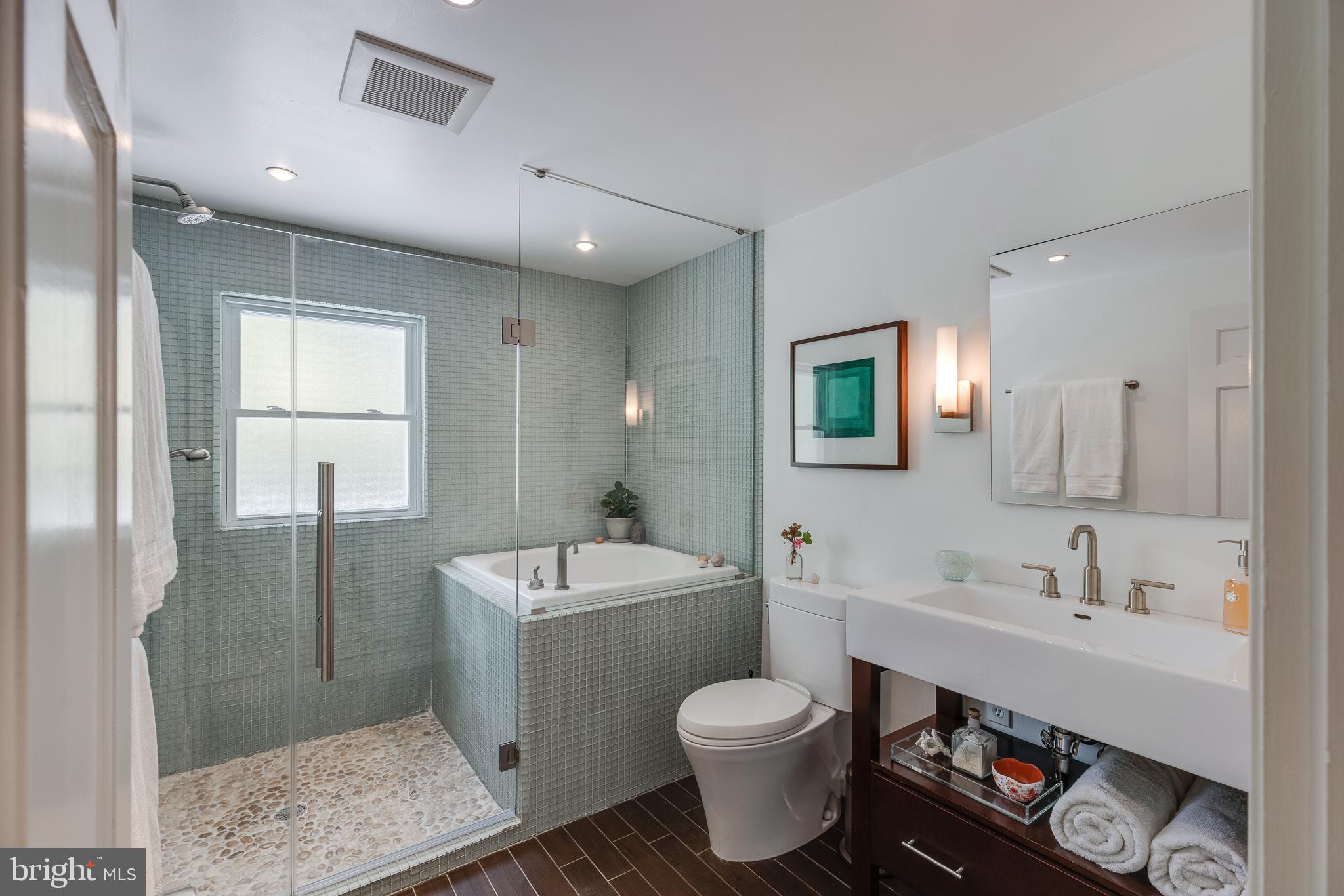 2015 Stone Ridge Lane Villanova, PA 19085 - Photo 38 of 67 Primary Bath