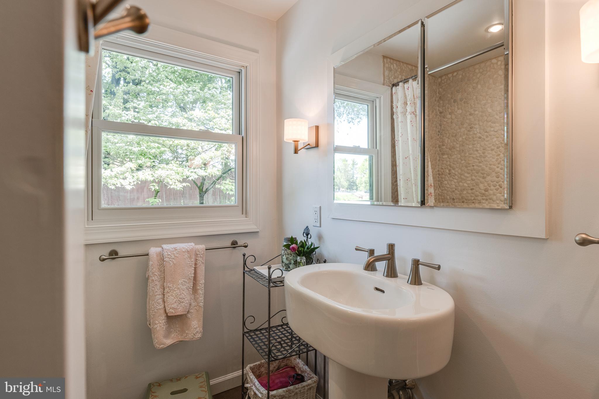 2015 Stone Ridge Lane Villanova, PA 19085 - Photo 51 of 67 Bathroom #2