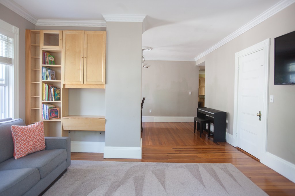 55 Reservoir Road, Unit 2 Brookline, MA 02467 - Photo 4 of 19