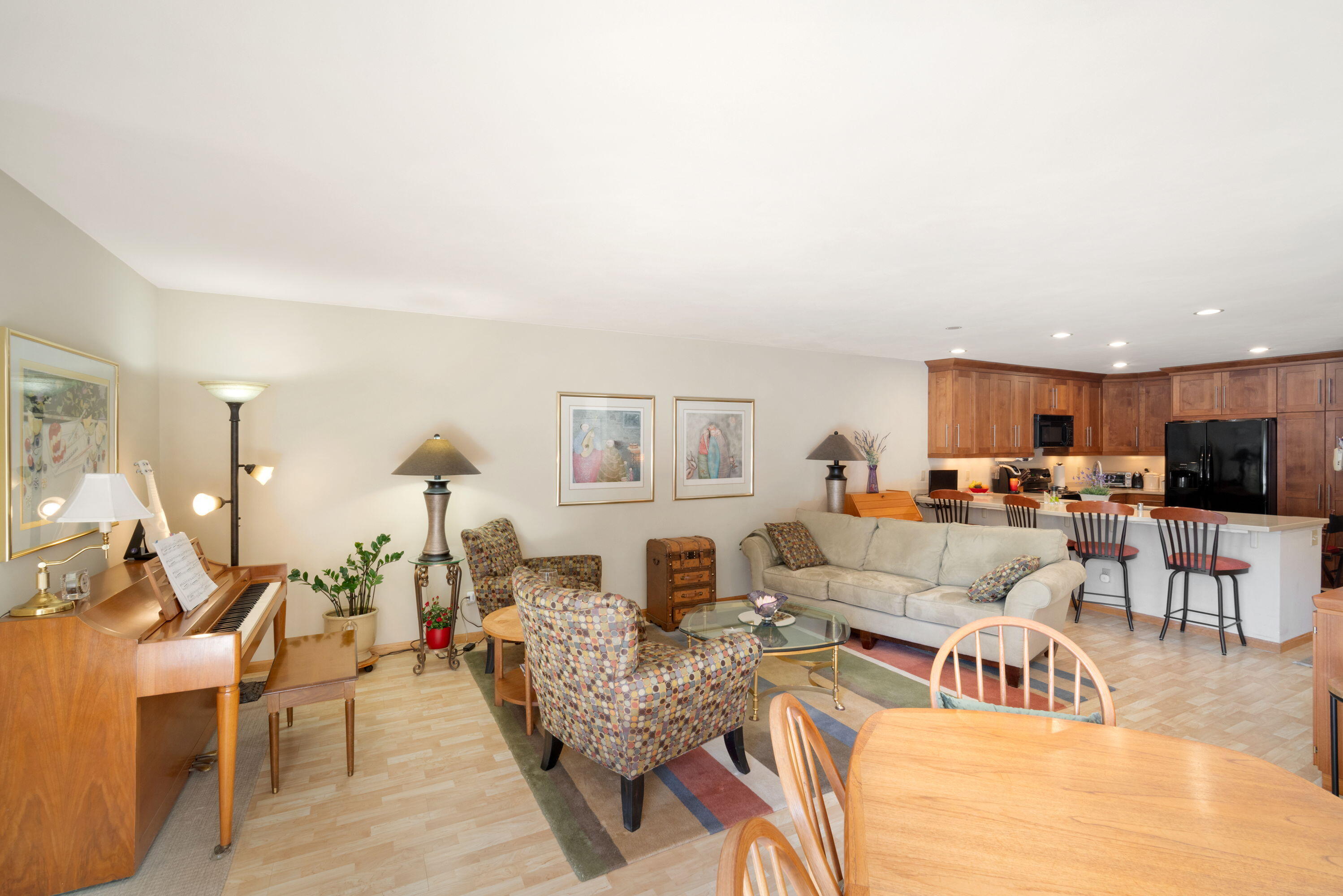 1600 West Green Tree Road, Unit 118 Glendale, WI 53209 - Photo 5 of 27 Living Room/Kitchen