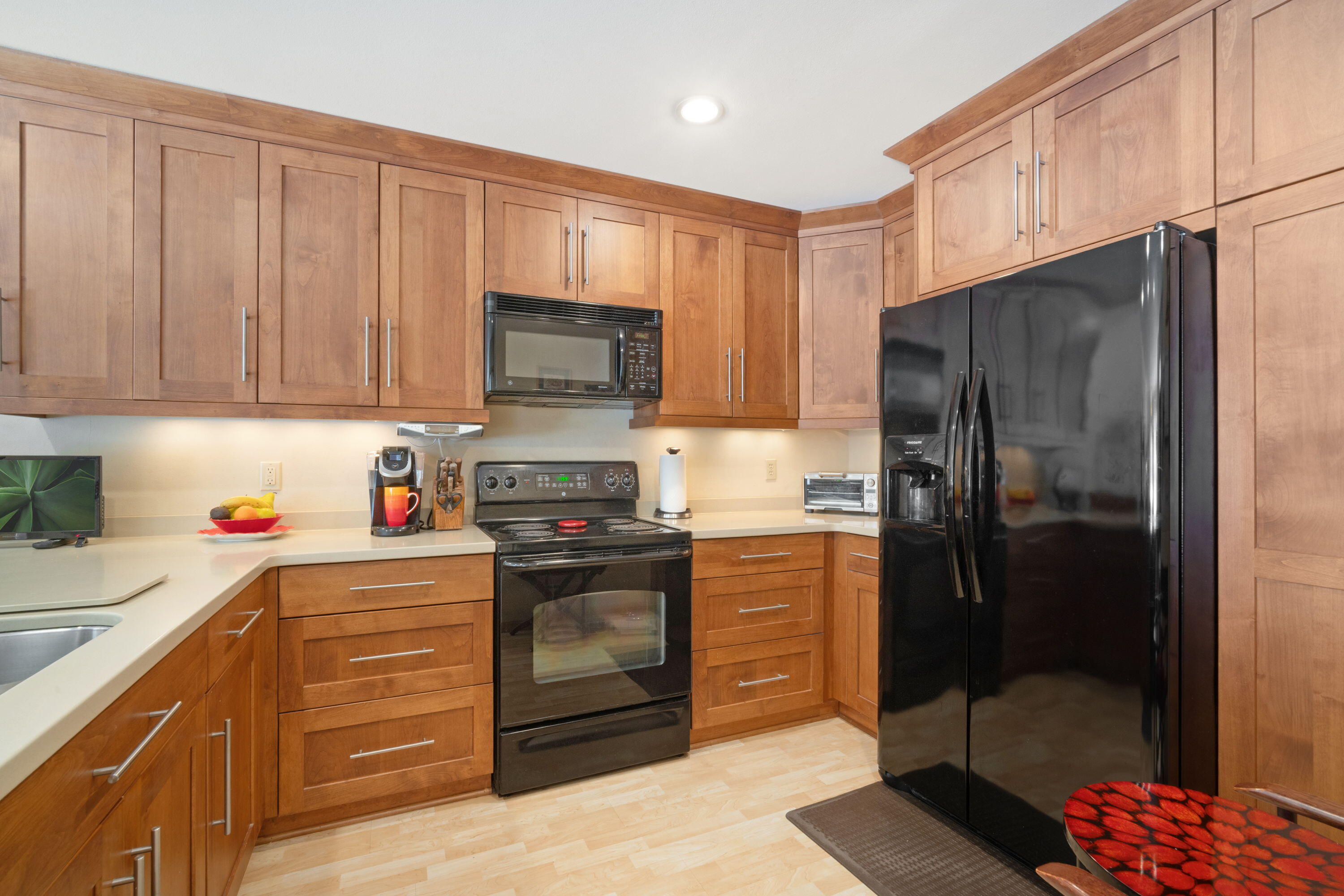 1600 West Green Tree Road, Unit 118 Glendale, WI 53209 - Photo 8 of 27 Kitchen