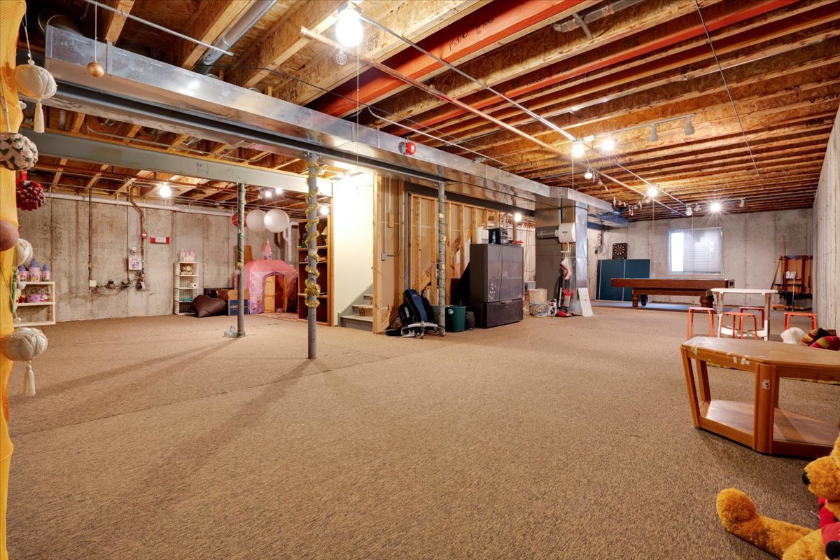 7 Springbrook Court Streamwood, IL 60107 - Photo 29 of 36 a view of the parking space