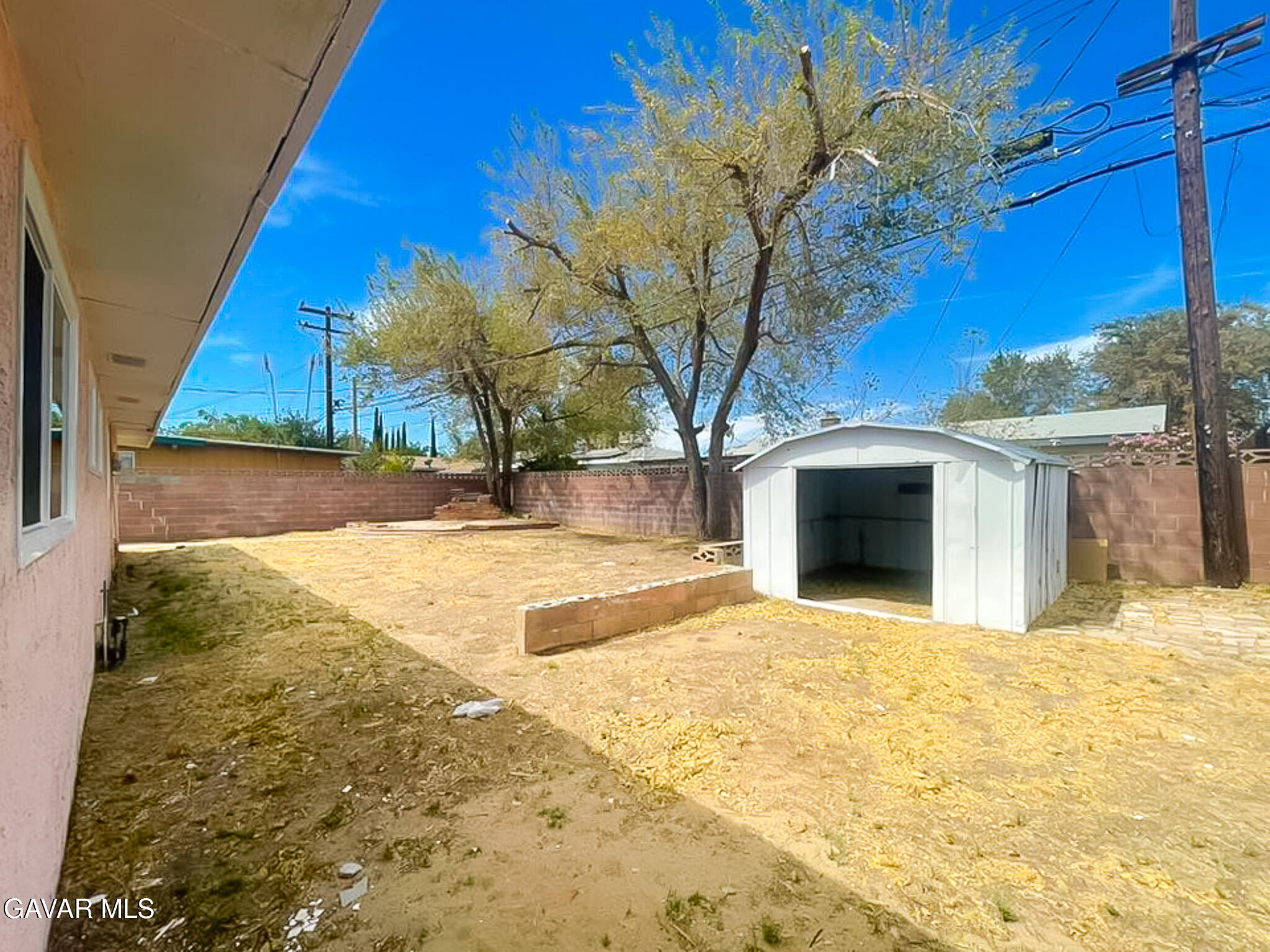44739 3rd Street East Lancaster, CA 93535 - Photo 23 of 24 ample backyard