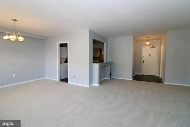 $2,750 | 3705 South George Mason Drive, Unit 2117S, Falls Church, VA 22041