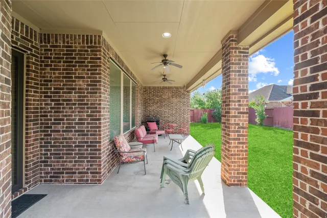 $849,000 | 3310 Ralston Edge Lane, Houston, TX 77059
