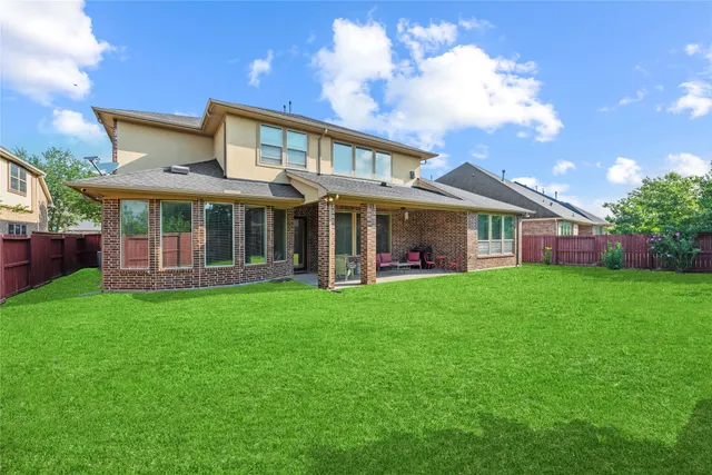 $849,000 | 3310 Ralston Edge Lane, Houston, TX 77059