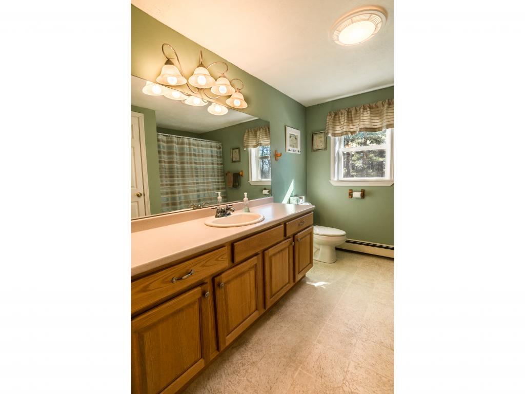 220 S Road Deerfield, NH 03037 - Photo 11 of 32
