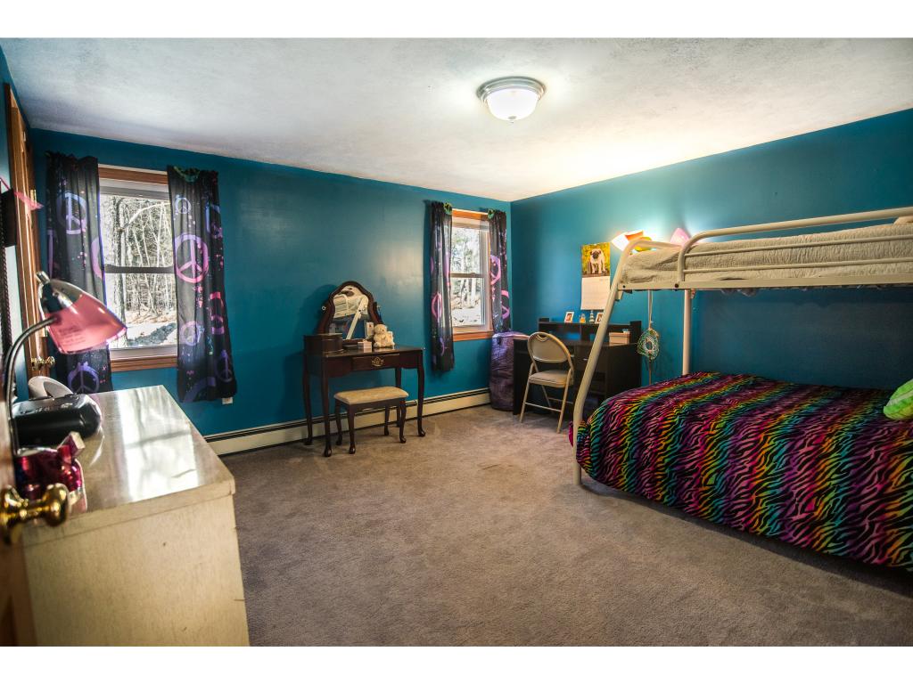 220 S Road Deerfield, NH 03037 - Photo 20 of 32