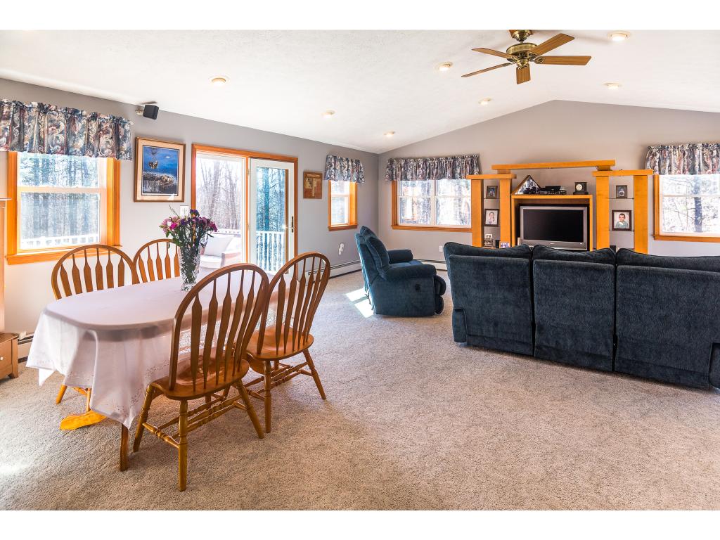 220 S Road Deerfield, NH 03037 - Photo 5 of 32