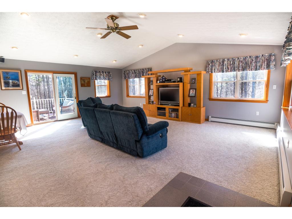 220 S Road Deerfield, NH 03037 - Photo 6 of 32
