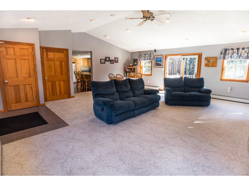 220 S Road Deerfield, NH 03037 - Photo 7 of 32
