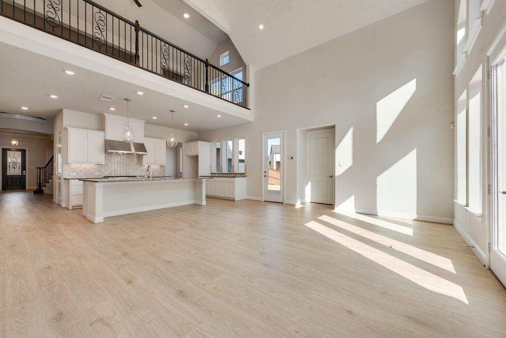 2704 Hartman Circle Mansfield, TX 76063 - Photo 5 of 40